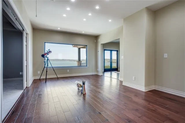 $2,628,000 | 214 Peninsula Drive, Burnet, TX 78611