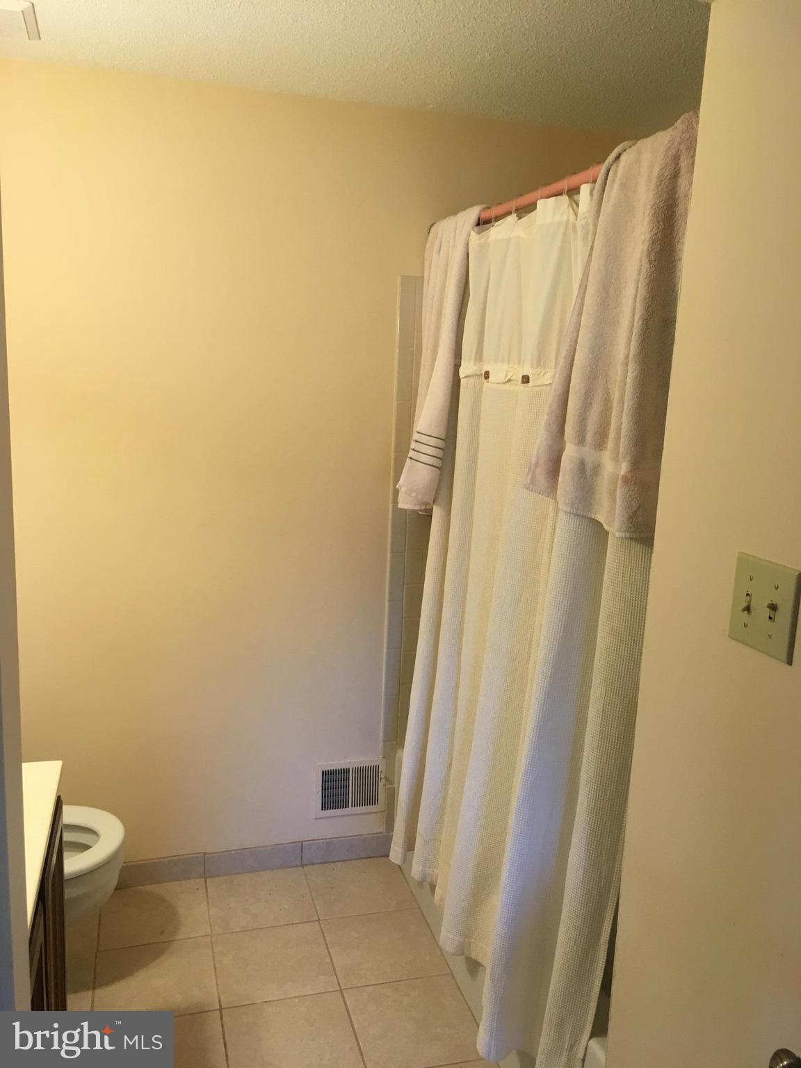 11350 Baroque Road Silver Spring, MD 20901 - Photo 7 of 10 Bath (Master)
