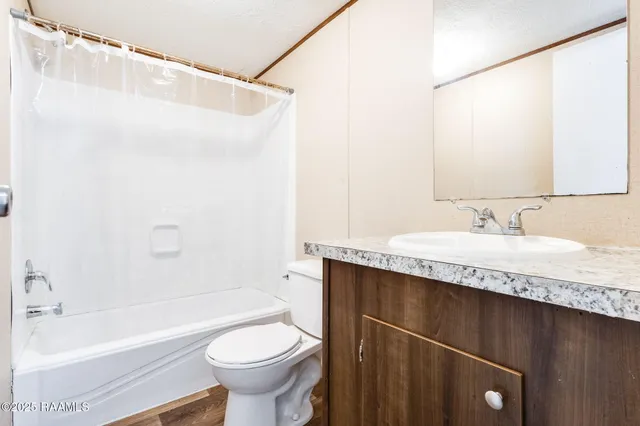 $179,900 | 692 Tom Schexnader Road, Opelousas, LA 70570