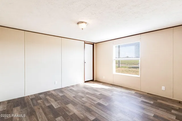 $179,900 | 692 Tom Schexnader Road, Opelousas, LA 70570