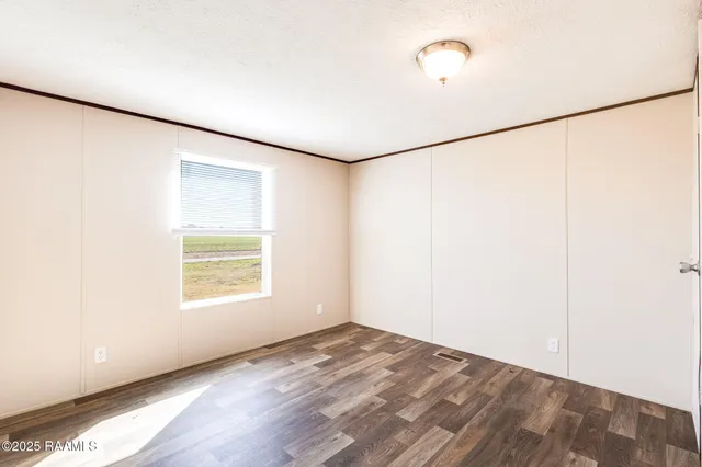 $179,900 | 692 Tom Schexnader Road, Opelousas, LA 70570