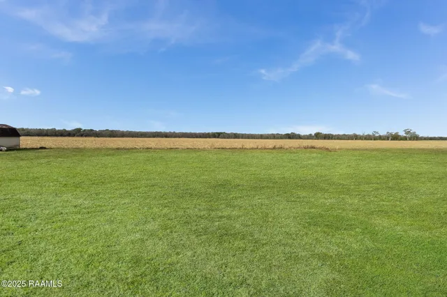 $179,900 | 692 Tom Schexnader Road, Opelousas, LA 70570