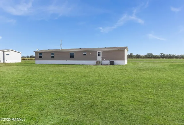 $179,900 | 692 Tom Schexnader Road, Opelousas, LA 70570