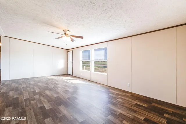 $179,900 | 692 Tom Schexnader Road, Opelousas, LA 70570