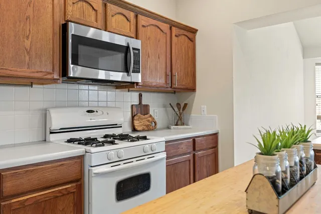 $279,000 | 356 Discovery, Kyle, TX 78640