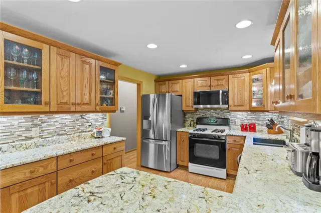 $499,000 | 4 Sharon Parkway, North Smithfield, RI 02896