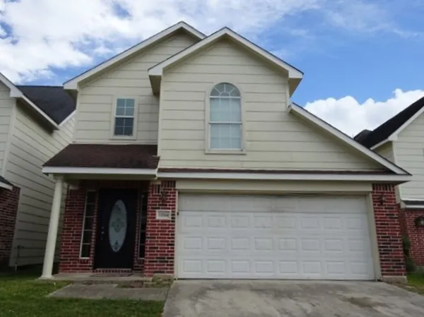$2,285 | 11814 East Galwan Circle, Houston, TX 77070