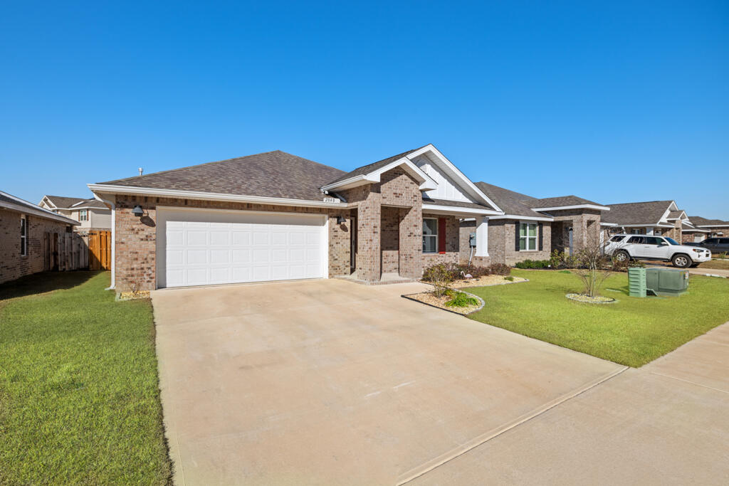 2840 Patriots Rdg Drive Crestview, FL 32539 - Photo 3 of 46 DSC_9686-1_v2
