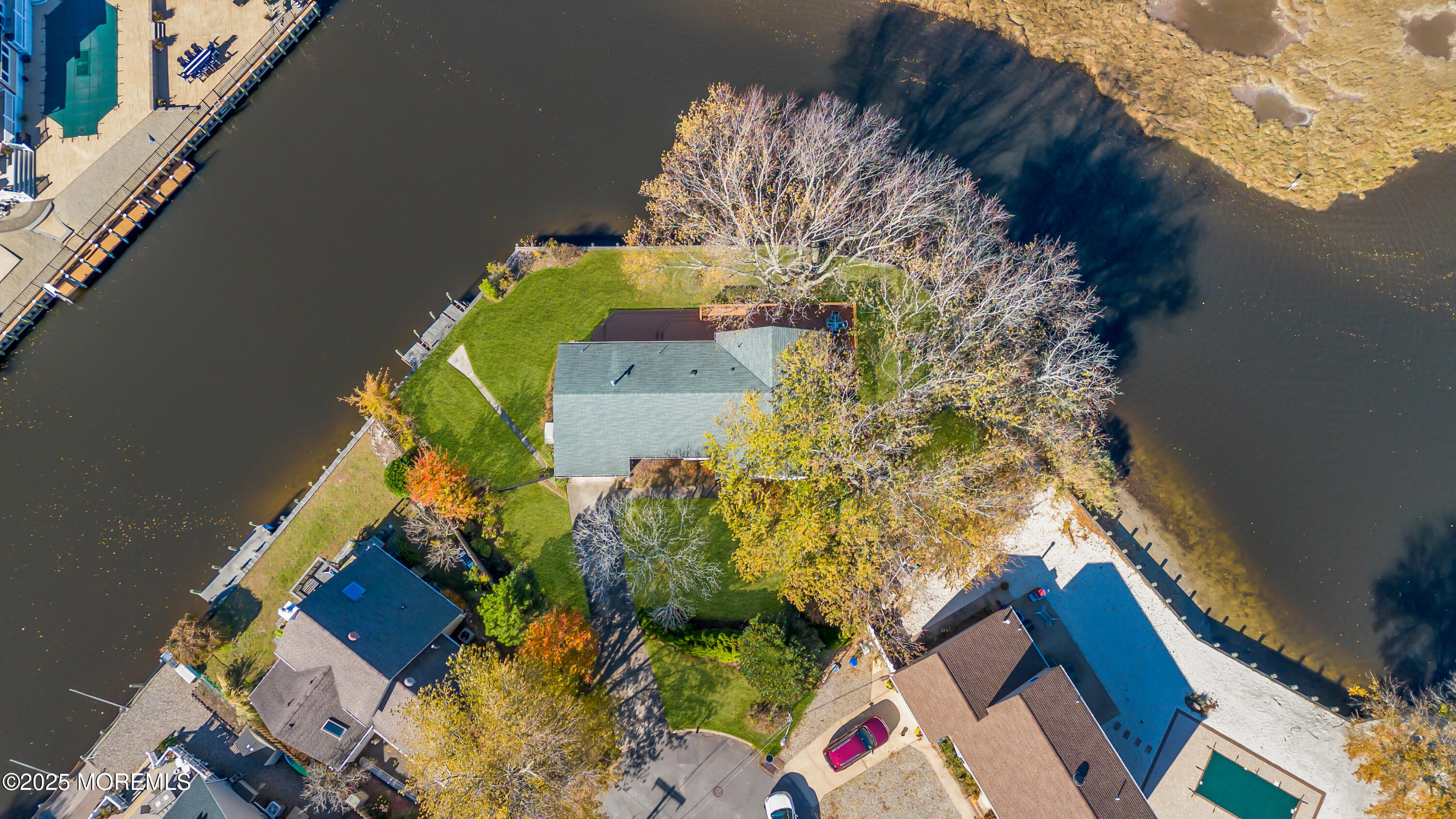 607 Ranger Drive Forked River, NJ 08731 - Photo 26 of 38 an aerial view of a house a yard and fountain