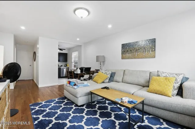 $1,950 | 468 2nd Avenue, Unit 1, Long Branch, NJ 07740