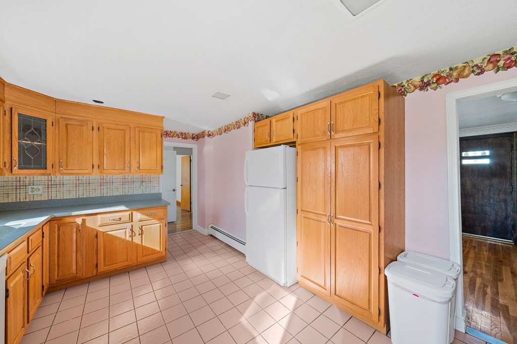 79 Milton Road Braintree, MA 02184 - Photo 7 of 26 Gallery Image 7