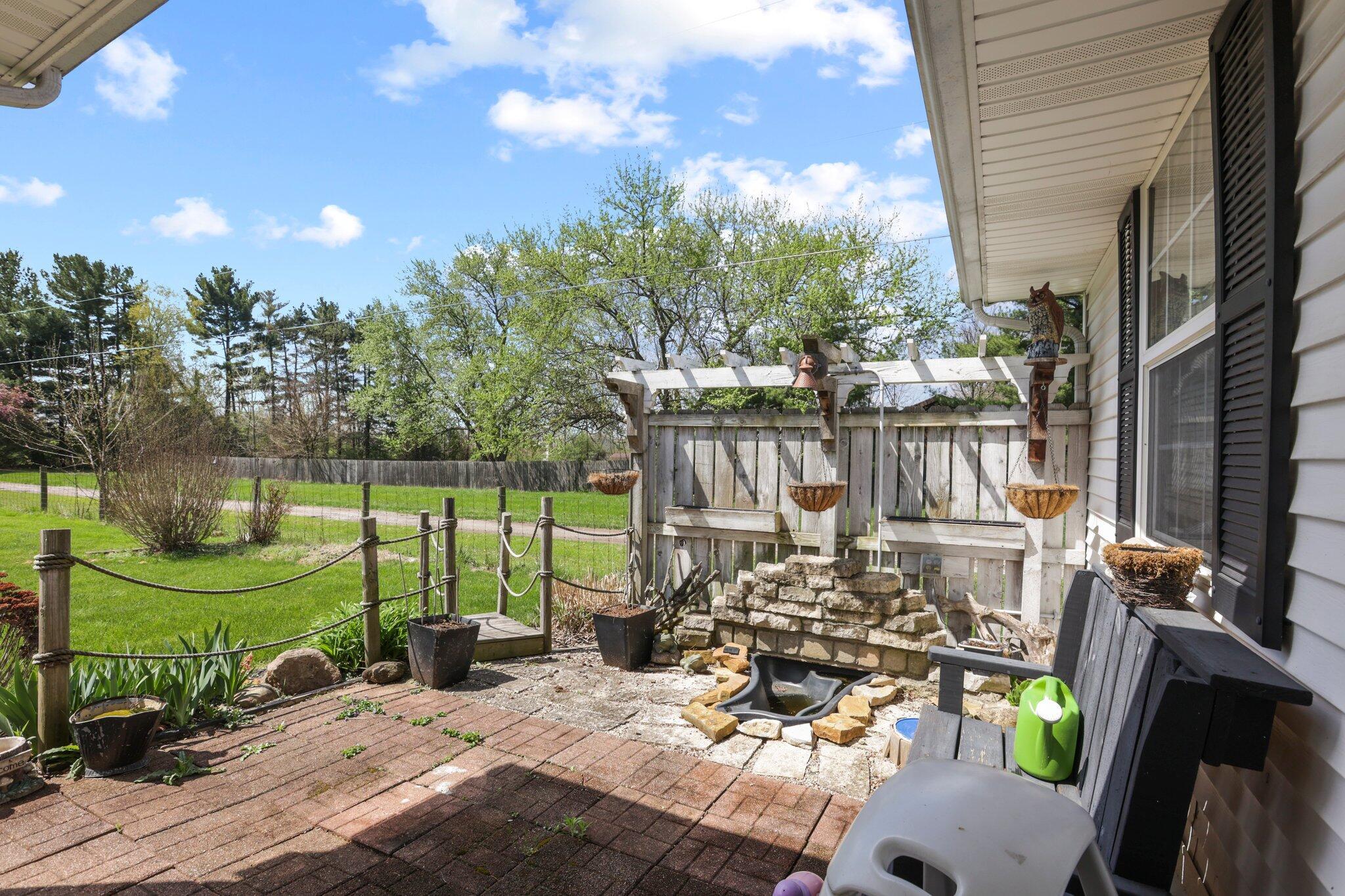 5575 Broadview Road Columbus, OH 43230 - Photo 55 of 66 Patio