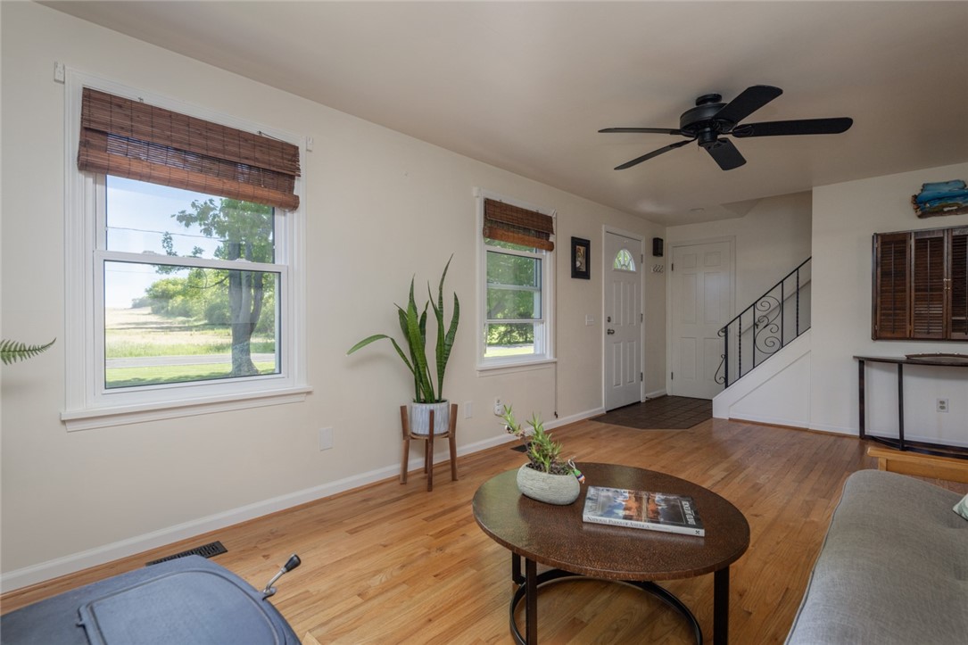962 Martin Road Henrietta, NY 14586 - Photo 4 of 50