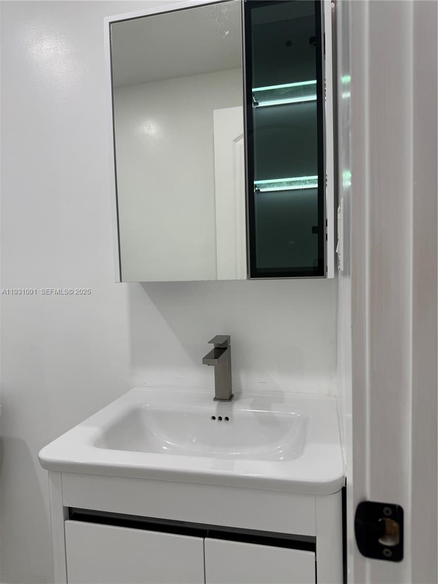 2321 Northwest 85th Avenue, Unit 1 Pembroke Pines, FL 33024 - Photo 14 of 19