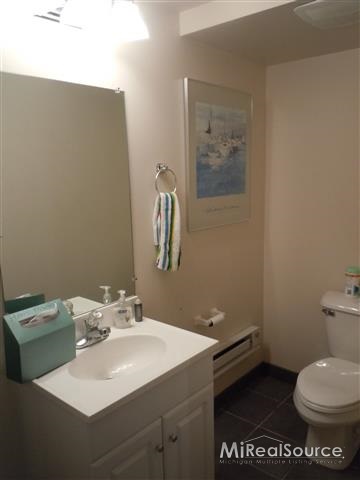 32176 North River Road, Unit 4 Harrison Township, MI 48045 - Photo 17 of 30 31148941-16.JPG