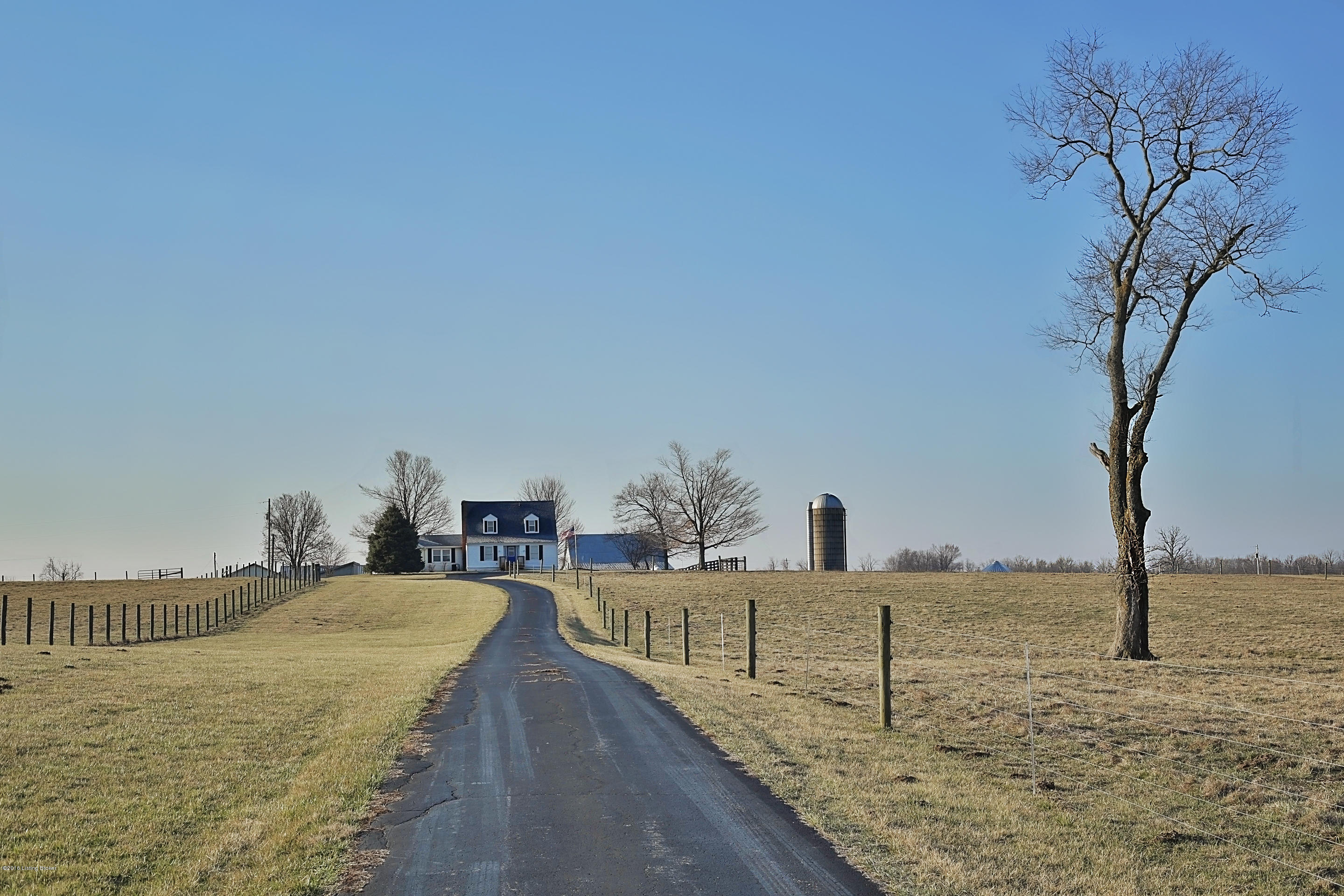 7275 Vigo Road Bagdad, KY 40003 - Photo 2 of 36 Front-from-Road