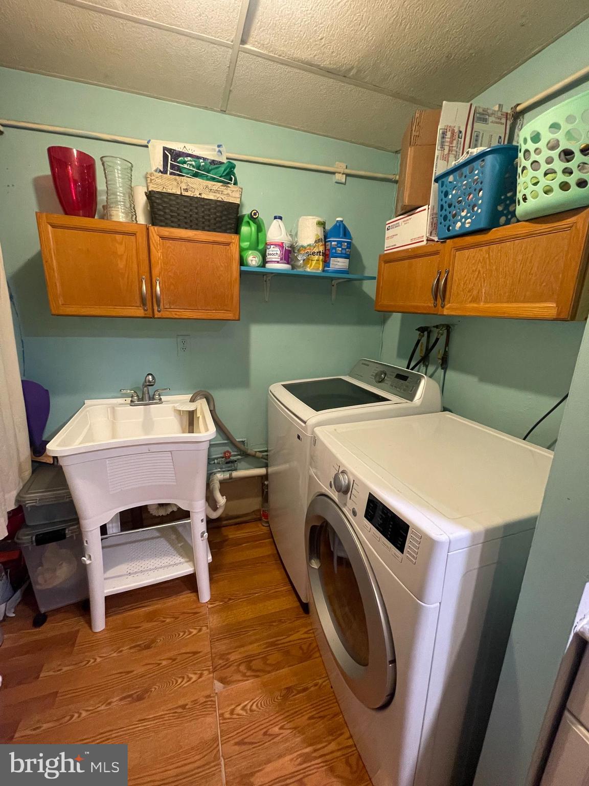 12123 Rambler Road Philadelphia, PA 19154 - Photo 11 of 29 a utility room with dryer and washer