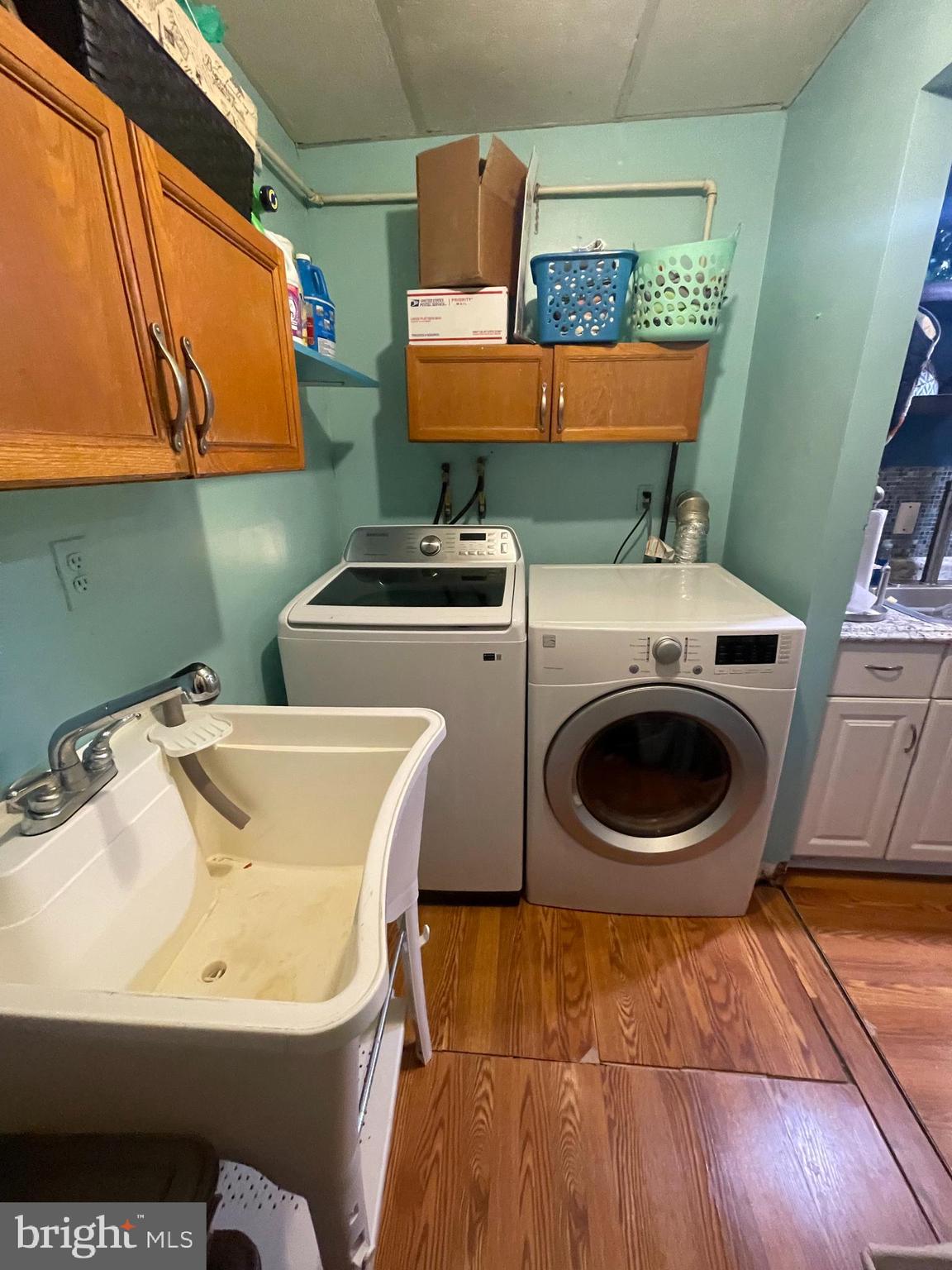12123 Rambler Road Philadelphia, PA 19154 - Photo 12 of 29 a utility room with dryer and washer