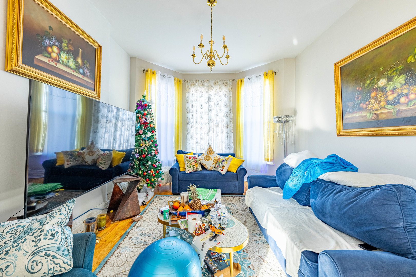 643 West 54th Place Chicago, IL 60609 - Photo 3 of 15