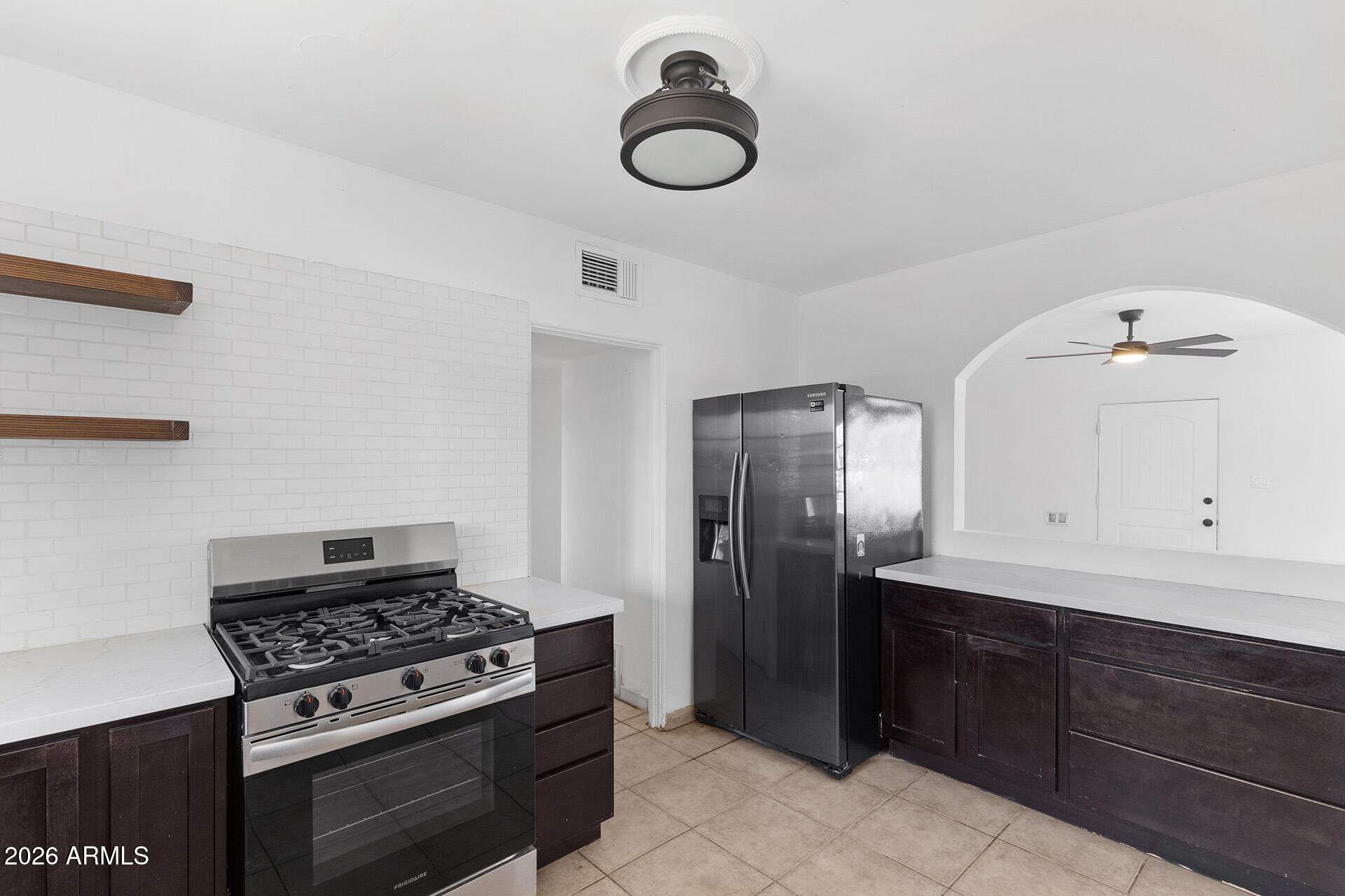 2935 East Portland Street Phoenix, AZ 85008 - Photo 3 of 33 20