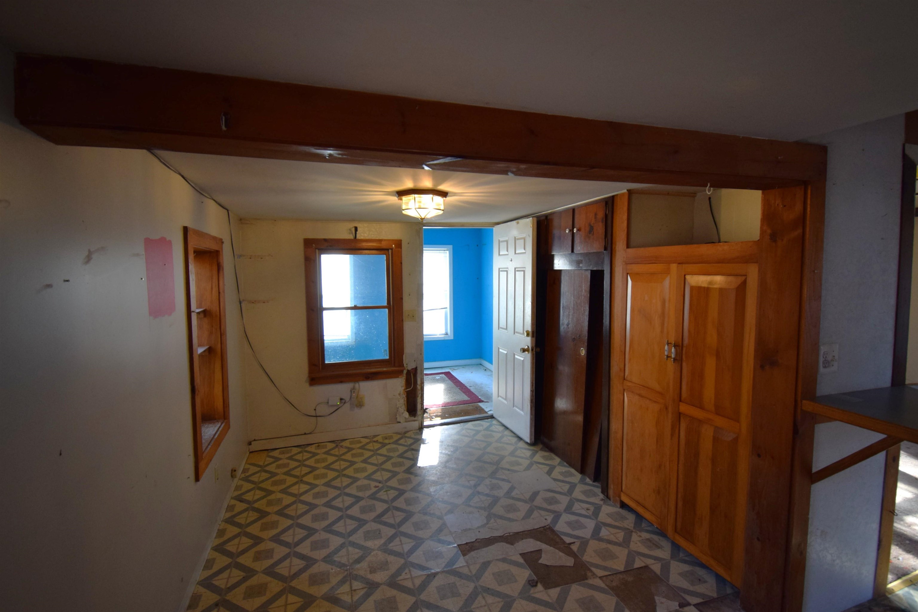 6 Dow Street Exeter, NH 03833 - Photo 9 of 27