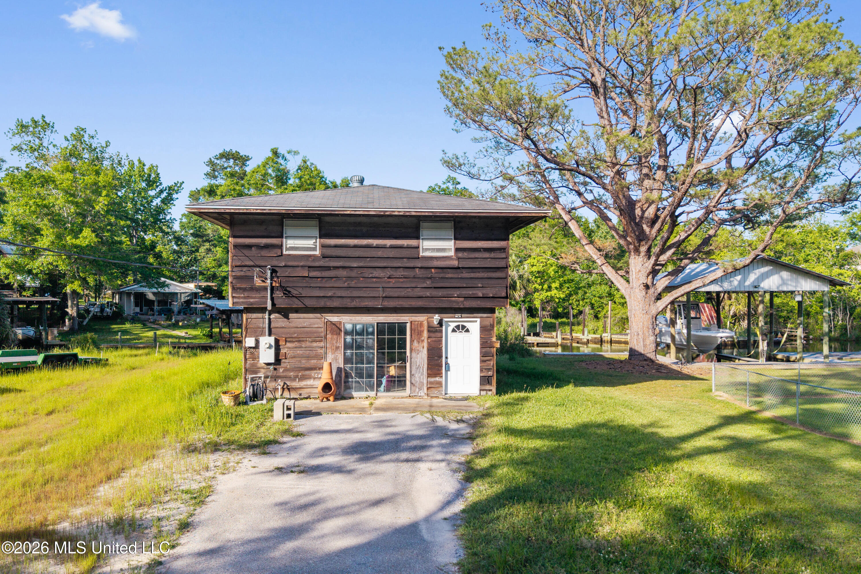 5548 Dead River Road Gautier, MS 39553 - Photo 8 of 27 00005