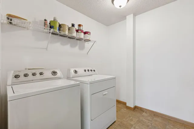 $329,900 | 9512 Scott Lane, Brooklyn Park, MN 55443