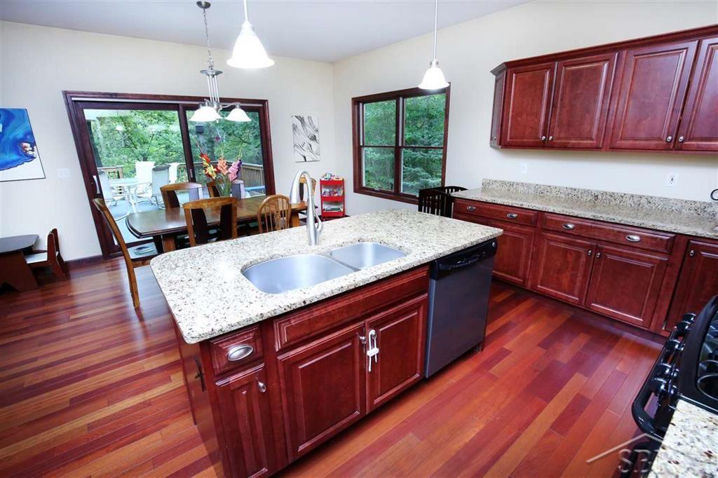 1886 West Stewart Road Midland, MI 48640 - Photo 7 of 43 31394602-6.JPG