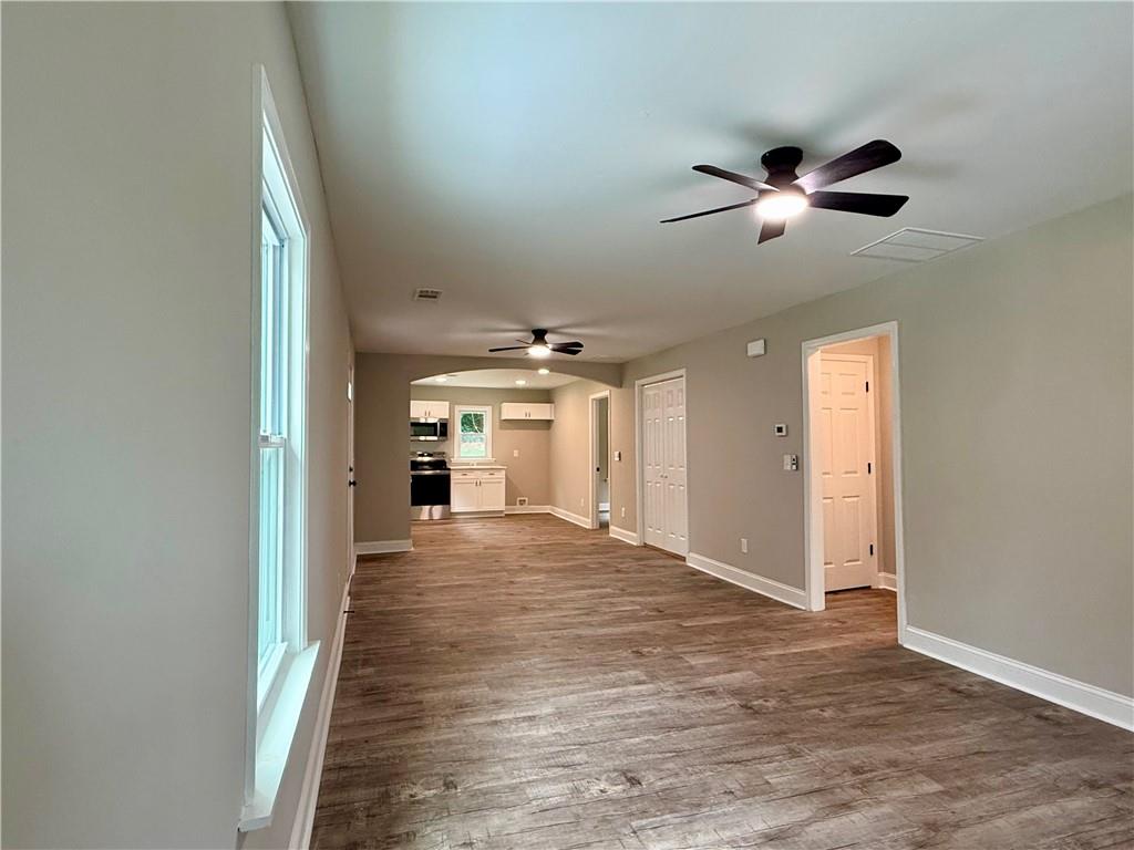522 Spring Street Carrollton, GA 30117 - Photo 6 of 36