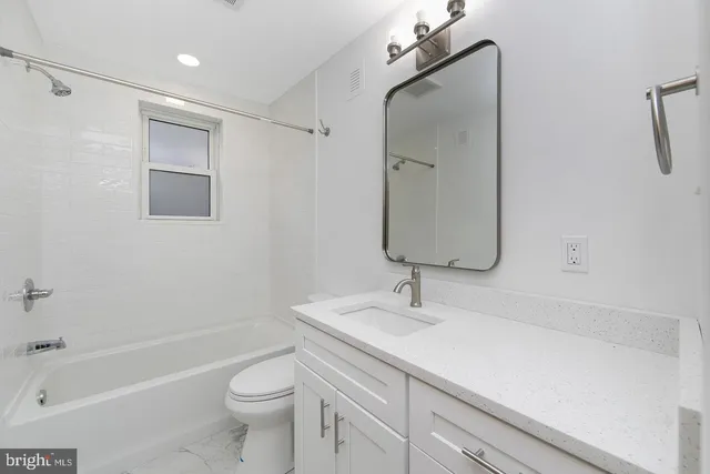 $1,975 | 11 South Black Horse Pike, Unit 3B, Haddon Heights, NJ 08035