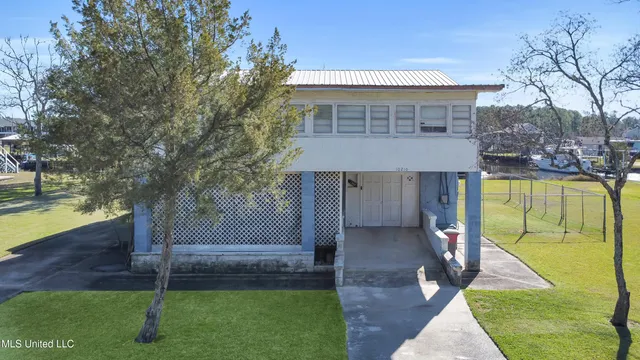 $199,900 | 10210 Bayou View Drive East, Bay St. Louis, MS 39520