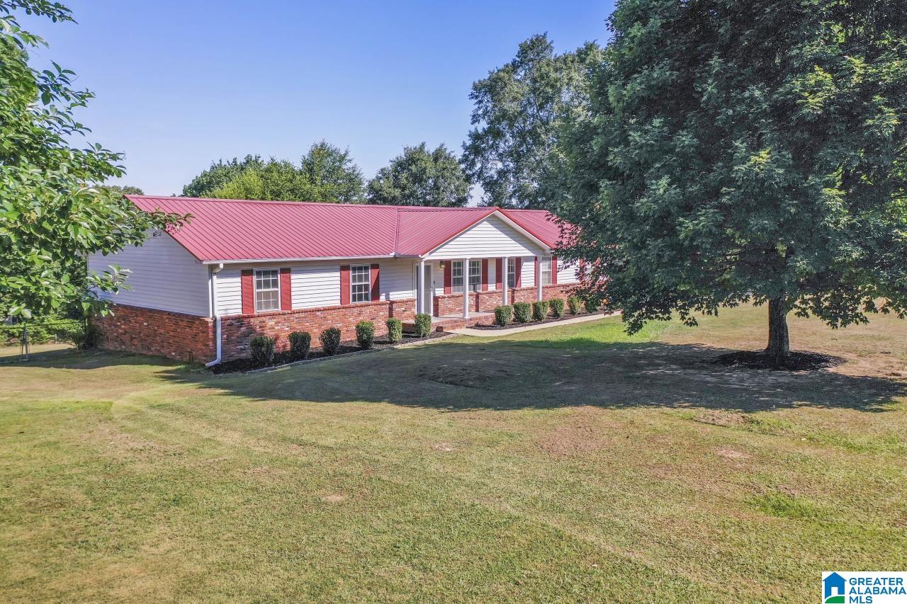 1320 Suncrest Road Bessemer, AL 35020 - Photo 3 of 27