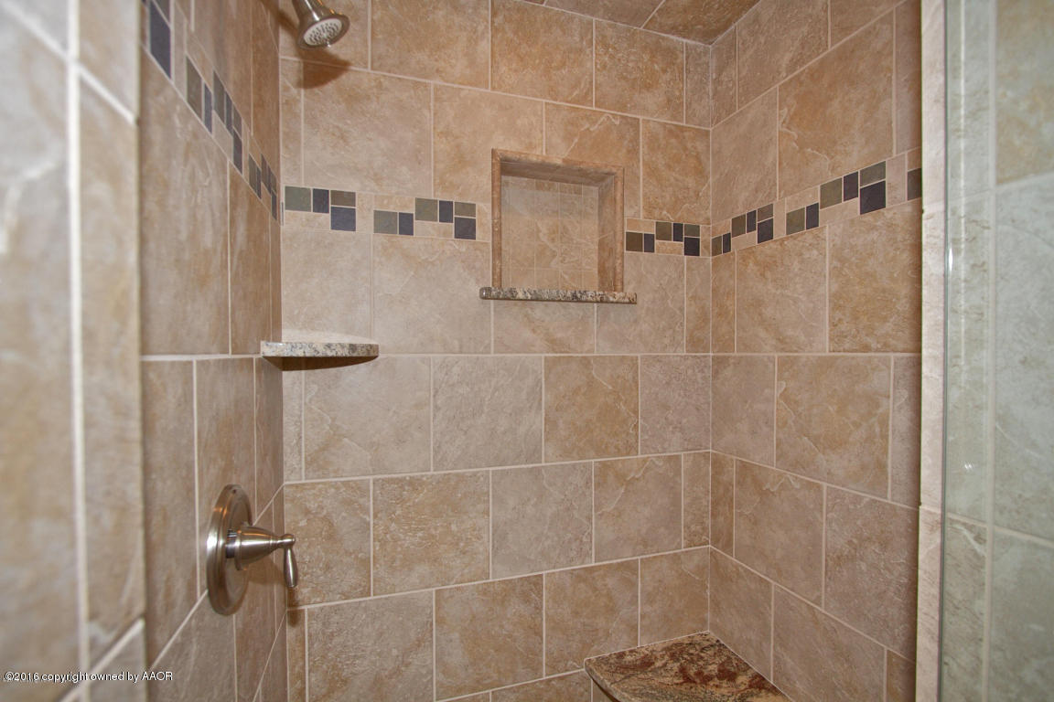 1901 Dowell Road Amarillo, TX 79124 - Photo 21 of 63 Master shower