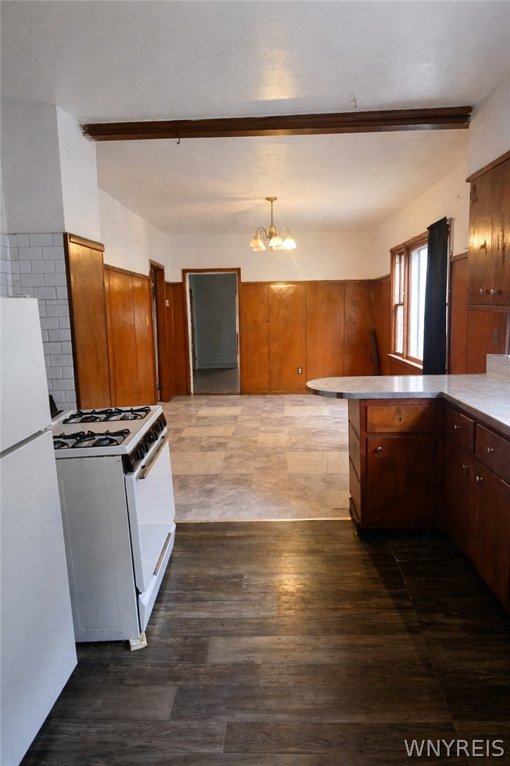 894 Prospect Avenue Buffalo, NY 14213 - Photo 14 of 18