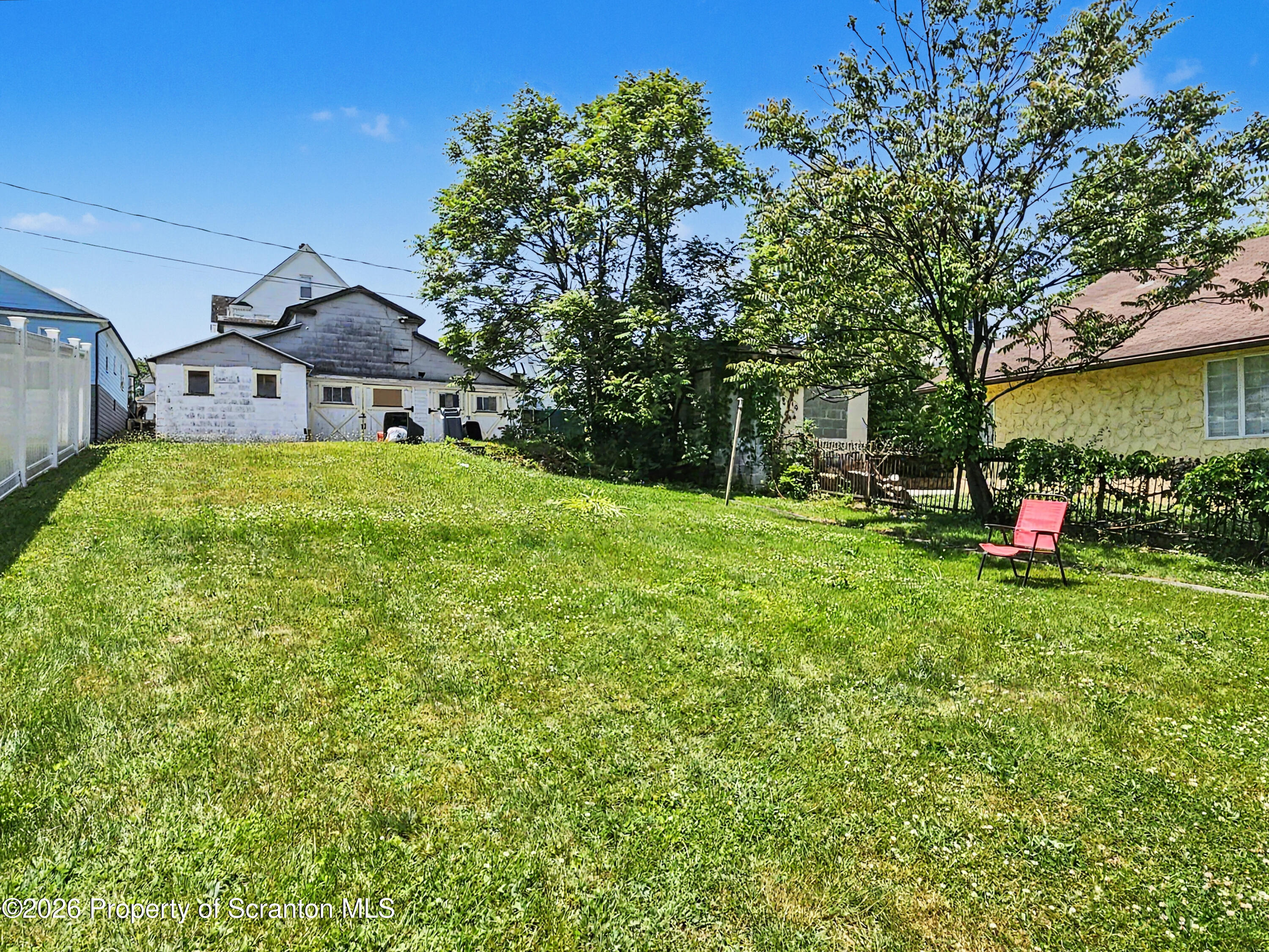 1315 Farr Street, Unit 2 Scranton, PA 18504 - Photo 10 of 10 Yard