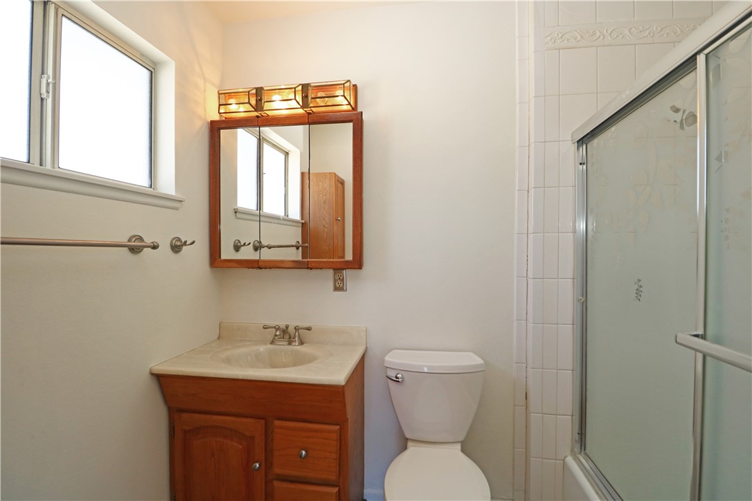 721 North Milford Road Orange, CA 92867 - Photo 20 of 38 Primary bathroom.