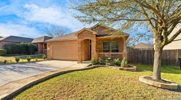$1,800 | 11323 Oaks Hike, San Antonio, TX 78245