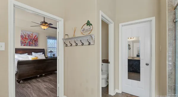 $1,800 | 11323 Oaks Hike, San Antonio, TX 78245