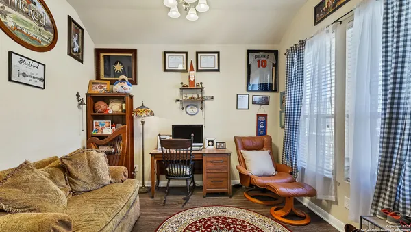 $1,800 | 11323 Oaks Hike, San Antonio, TX 78245