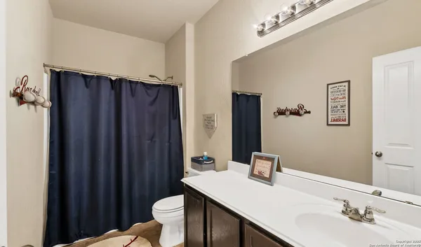 $1,800 | 11323 Oaks Hike, San Antonio, TX 78245