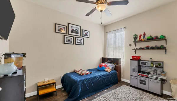 $1,800 | 11323 Oaks Hike, San Antonio, TX 78245