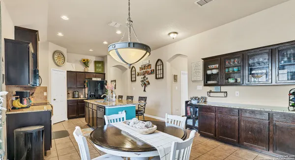 $1,800 | 11323 Oaks Hike, San Antonio, TX 78245