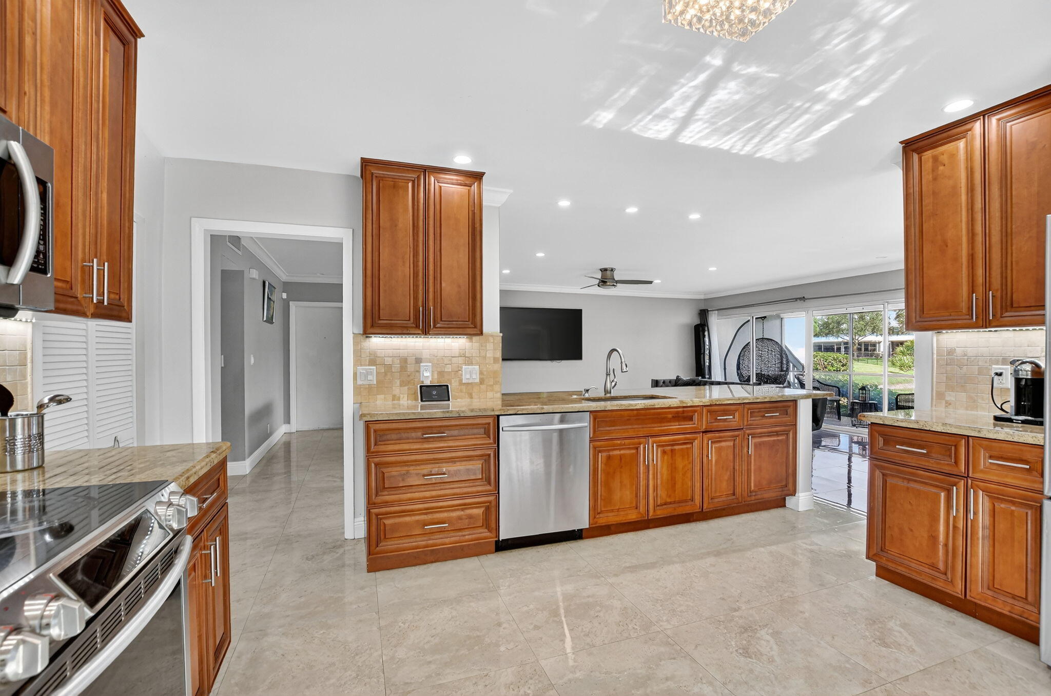 6101 Old Court Road, Unit 140 Boca Raton, FL 33433 - Photo 14 of 57 14-web-or-mls-015_DSC_1866