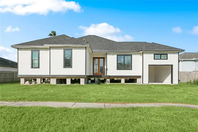$290,000 | 4008 Kings Drive, Chalmette, LA 70043
