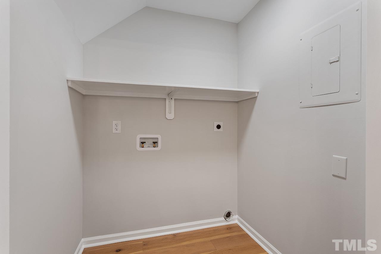 8805 Wellsley Way Raleigh, NC 27613 - Photo 28 of 39 a view of a room with closet