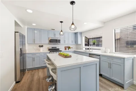 $799,000 | 5800 Owensmouth Avenue, Unit 14, Woodland Hills, CA 91367
