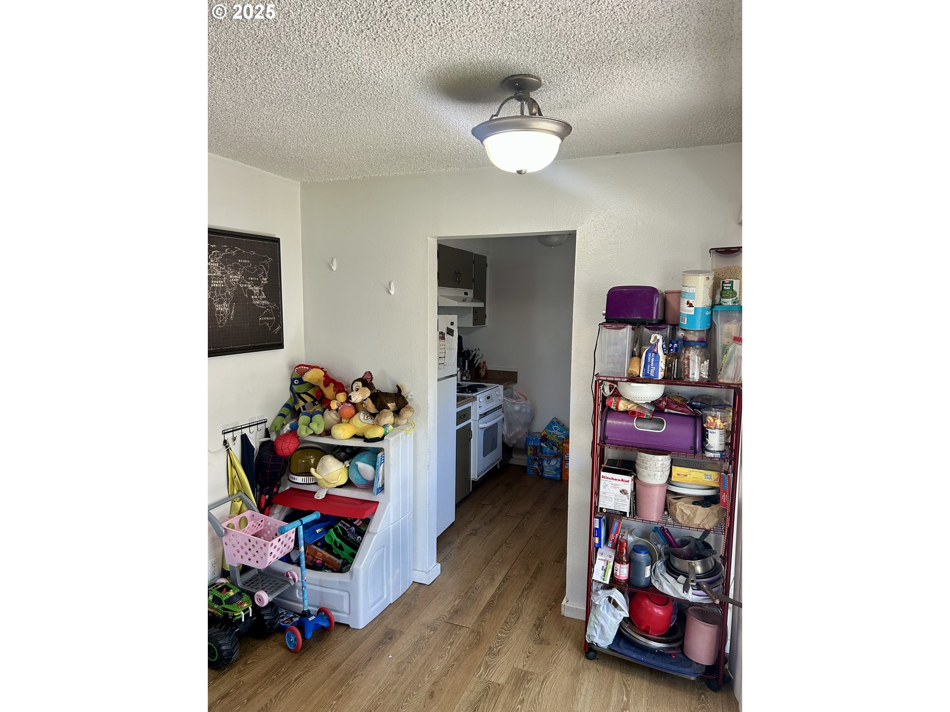 4457 Aster Street Springfield, OR 97478 - Photo 4 of 21