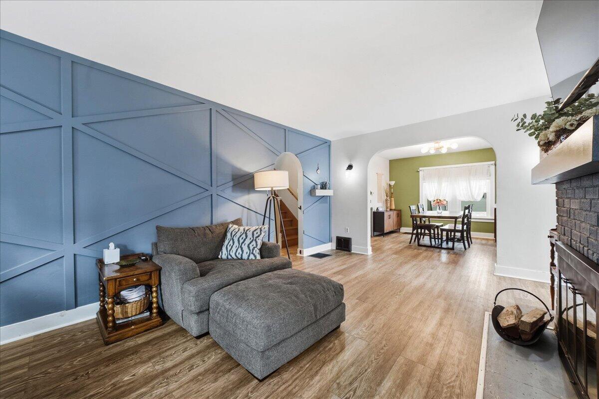 607 Oak Street Valparaiso, IN 46383 - Photo 11 of 32 1200x800