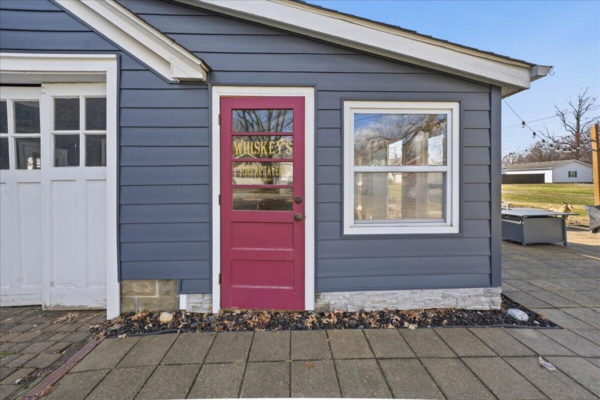 607 Oak Street Valparaiso, IN 46383 - Photo 24 of 32 1200x800