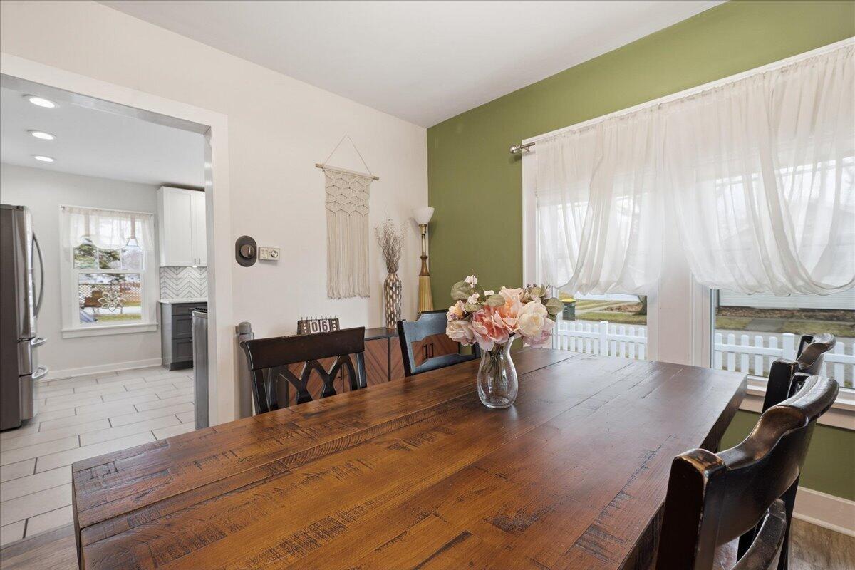 607 Oak Street Valparaiso, IN 46383 - Photo 7 of 32 1200x800